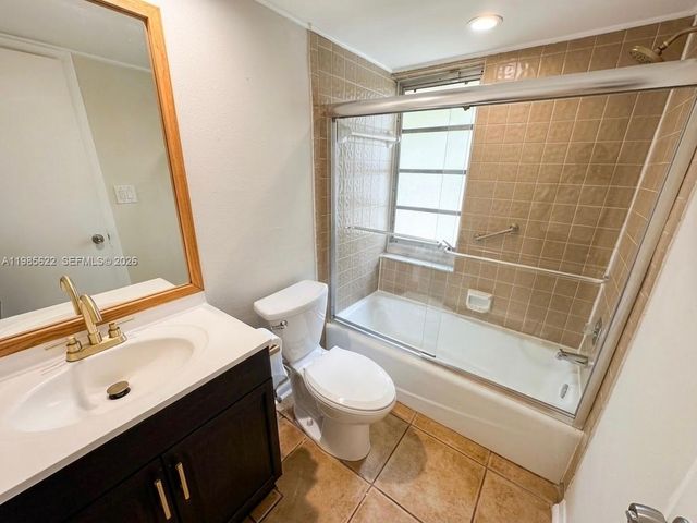 1433 Kittiwake Ct, Homestead, FL 33035