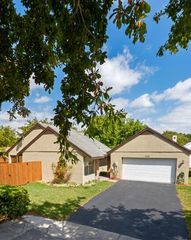 1433 Kittiwake Ct, Homestead, FL 33035