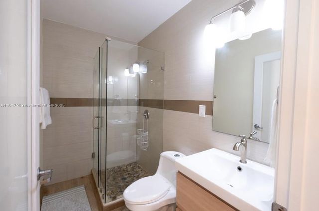 236 NE 1st St, Dania Beach, FL 33004