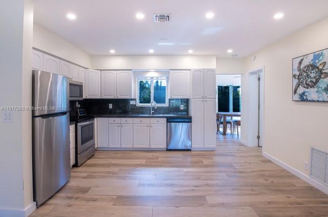 236 NE 1st St, Dania Beach, FL 33004