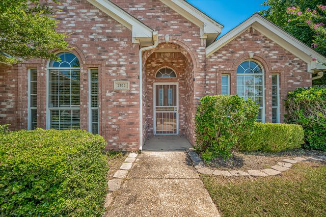 2103 Nugent Drive, Mansfield, TX 76063