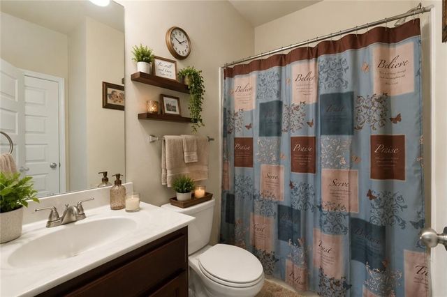 2748 Village Park Drive E, Ellenwood, GA 30294