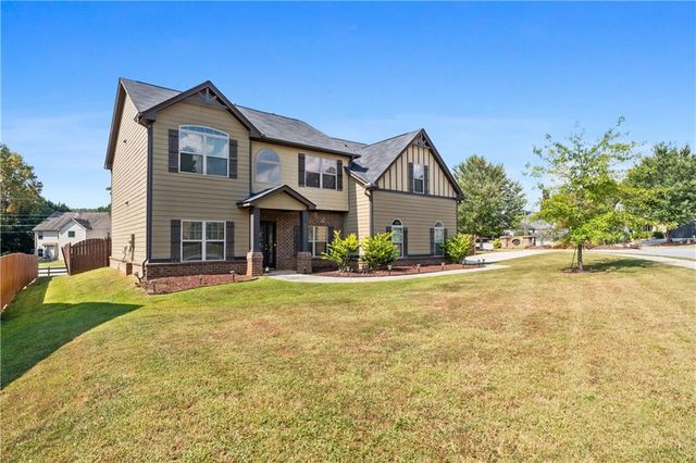 2748 Village Park Drive E, Ellenwood, GA 30294