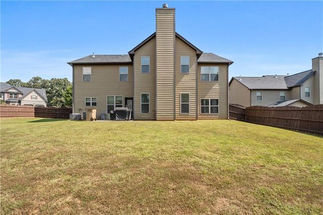 2748 Village Park Drive E, Ellenwood, GA 30294