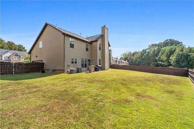 2748 Village Park Drive E, Ellenwood, GA 30294