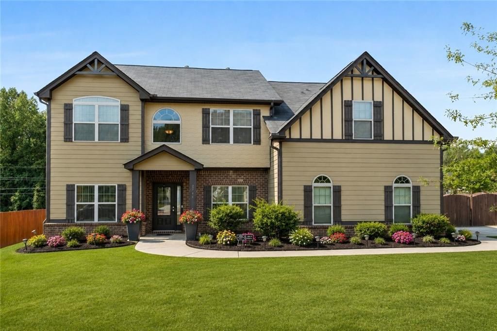2748 Village Park Drive E, Ellenwood, GA 30294