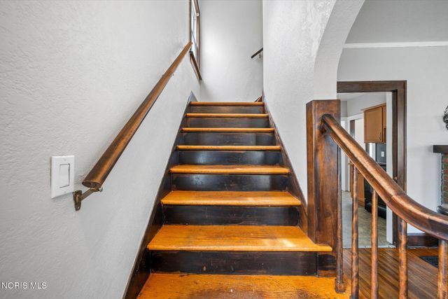 1845 Jermain Drive, Toledo, OH 43606