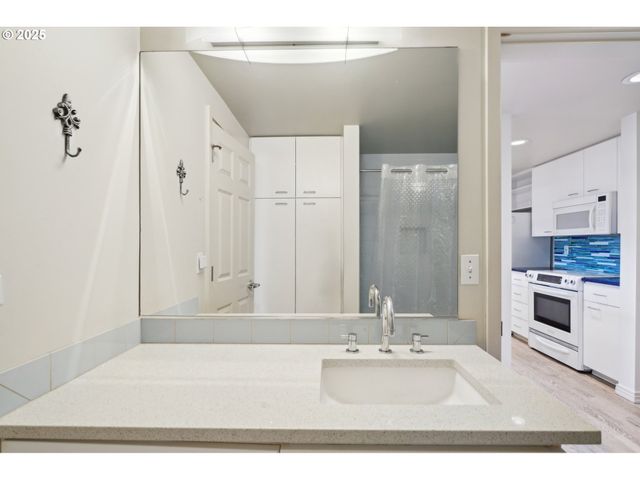 1132 Sw 19TH Ave 512, Portland, OR 97205