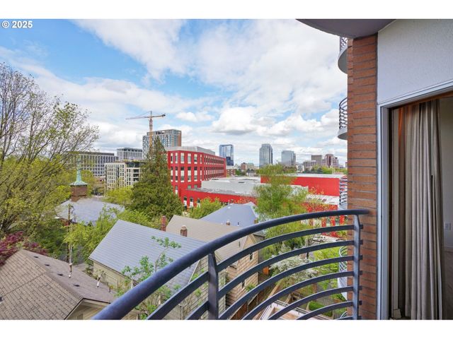 1132 Sw 19TH Ave 512, Portland, OR 97205