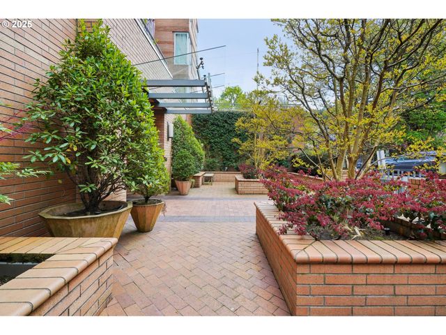 1132 Sw 19TH Ave 512, Portland, OR 97205