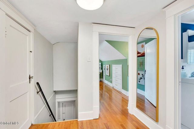 942 Myrtle Avenue, Albany, NY 12208