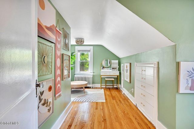 942 Myrtle Avenue, Albany, NY 12208