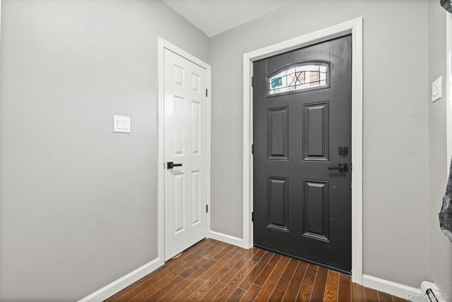 10415 202nd Street, Hollis, NY 11412