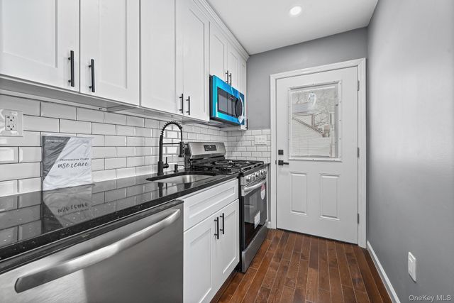 10415 202nd Street, Hollis, NY 11412