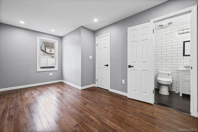 10415 202nd Street, Hollis, NY 11412