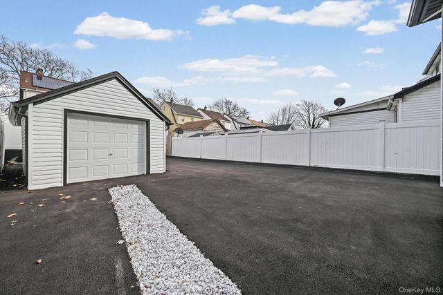 10415 202nd Street, Hollis, NY 11412