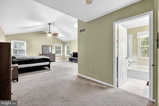 104 RED OAK DR, Dover, DE 19904