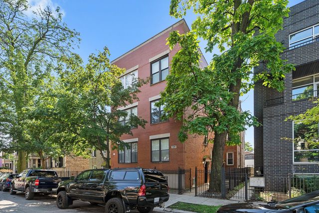 1636 N Rockwell Street 401, Chicago, IL 60647
