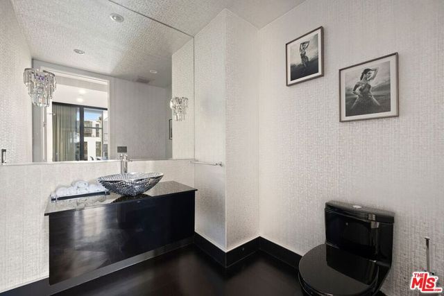 10776 Wilshire Boulevard 403, Los Angeles, CA 90024