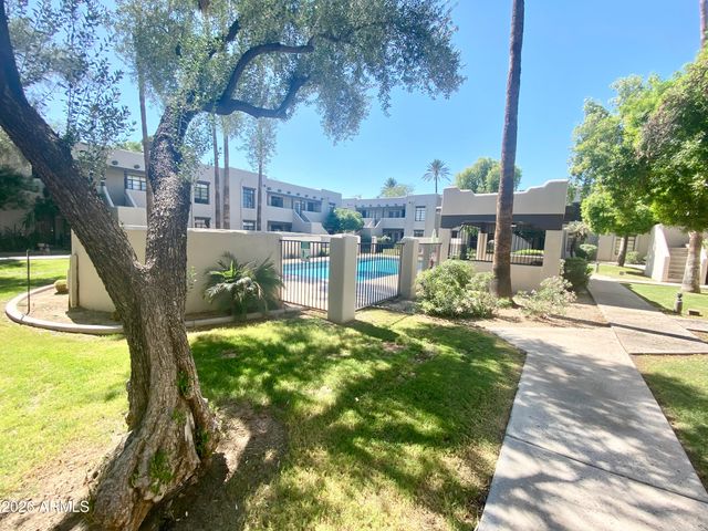 1449 E HIGHLAND Avenue 6, Phoenix, AZ 85014