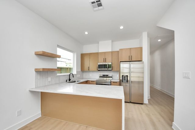 4607 Gunter Street A, Houston, TX 77020
