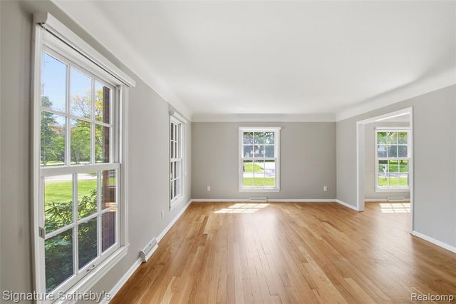 4576 Wagon Wheel Drive, Bloomfield Hills, MI 48301