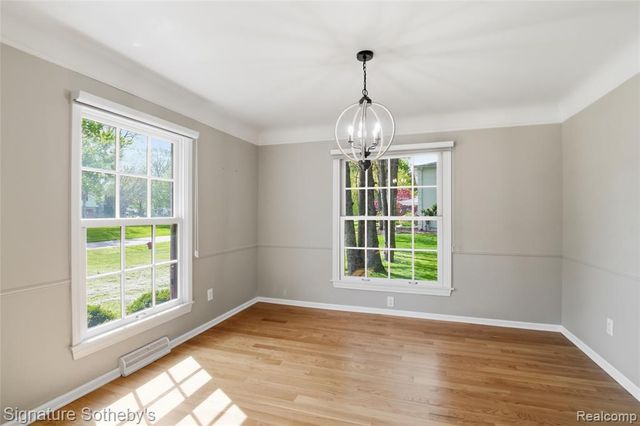 4576 Wagon Wheel Drive, Bloomfield Hills, MI 48301