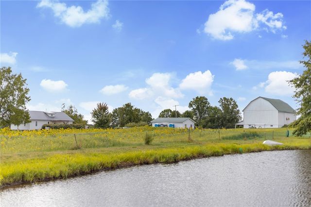 206 Lee Road, Springfield Twp, PA 16127