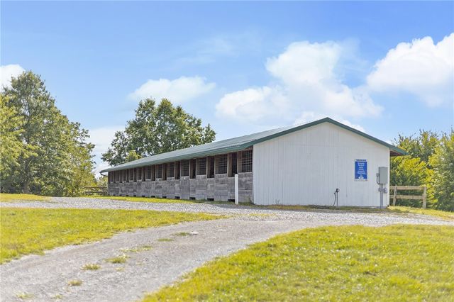 206 Lee Road, Springfield Twp, PA 16127