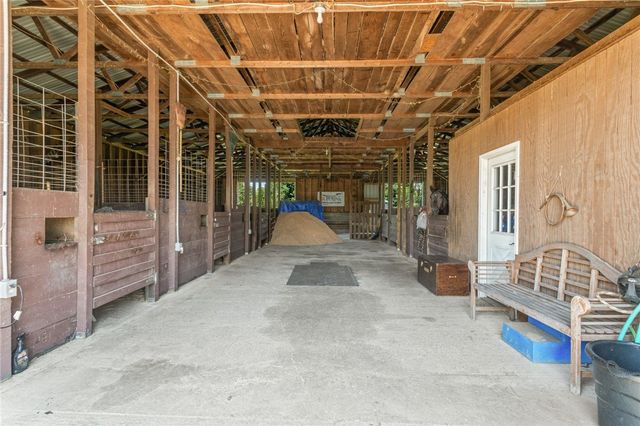 206 Lee Road, Springfield Twp, PA 16127