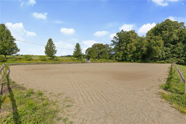 206 Lee Road, Springfield Twp, PA 16127