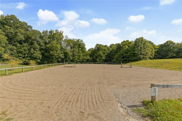 206 Lee Road, Springfield Twp, PA 16127