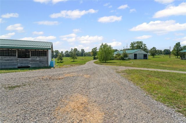 206 Lee Road, Springfield Twp, PA 16127