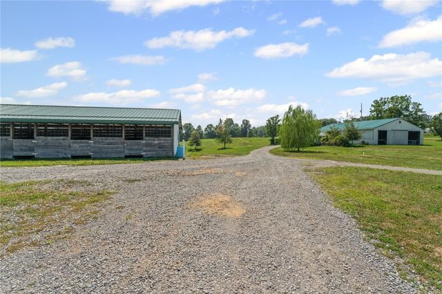 206 Lee Road, Springfield Twp, PA 16127