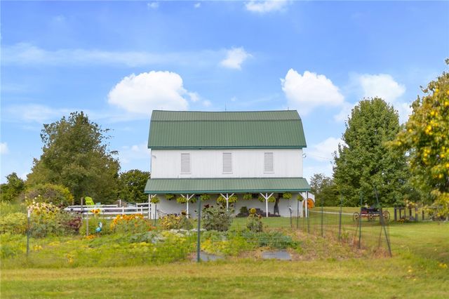 206 Lee Road, Springfield Twp, PA 16127