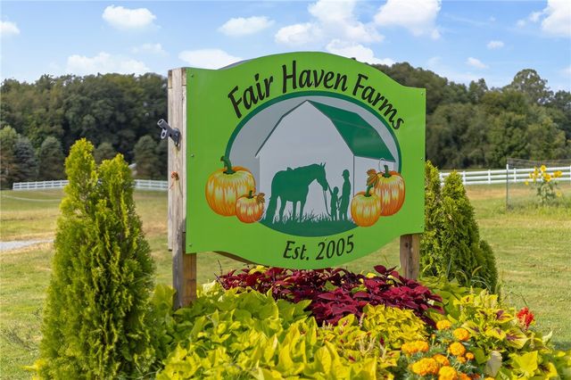 206 Lee Road, Springfield Twp, PA 16127