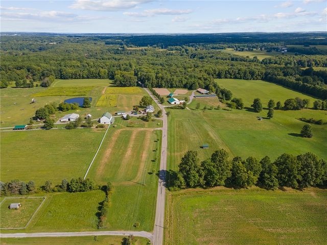 206 Lee Road, Springfield Twp, PA 16127