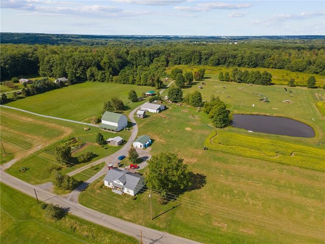 206 Lee Road, Springfield Twp, PA 16127