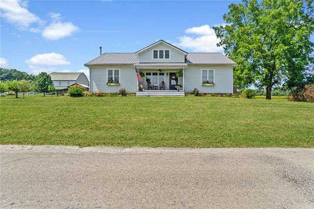 206 Lee Road, Springfield Twp, PA 16127