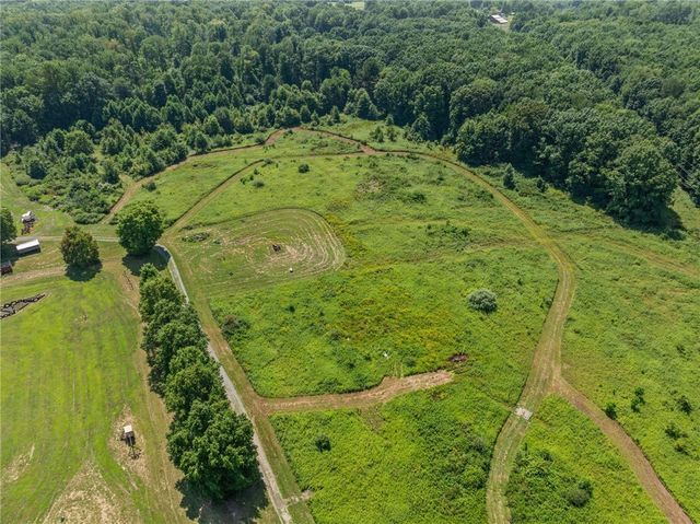 206 Lee Road, Springfield Twp, PA 16127