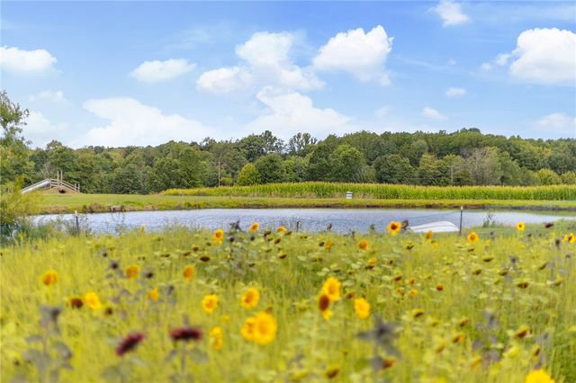 206 Lee Road, Springfield Twp, PA 16127