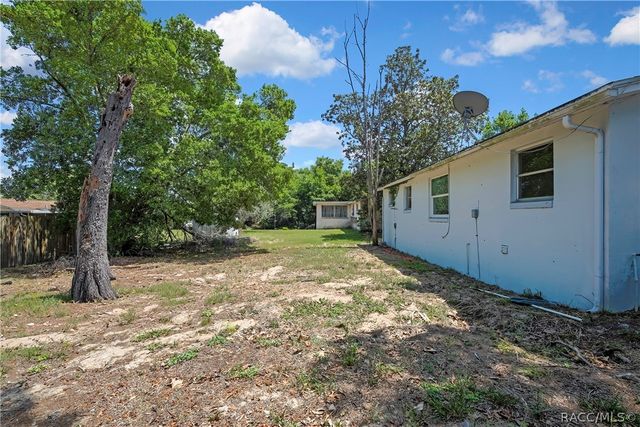 7 Daniel Street, Beverly Hills, FL 34465