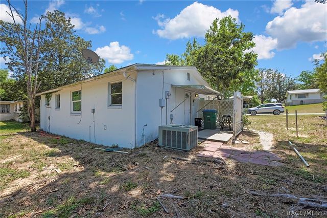 7 Daniel Street, Beverly Hills, FL 34465