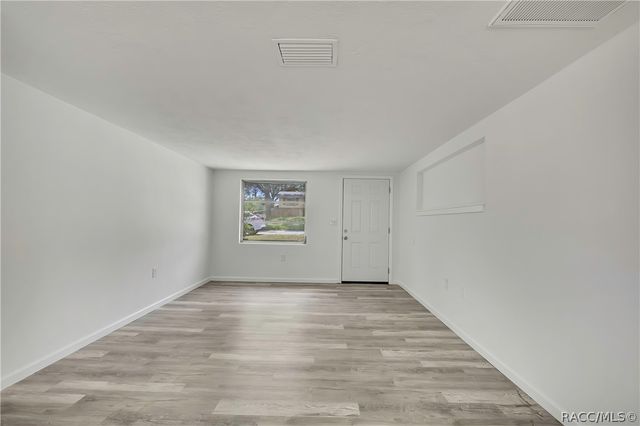 7 Daniel Street, Beverly Hills, FL 34465