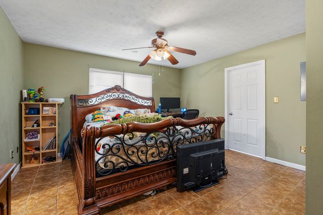 29 Overlook Drive, Seale, AL 36875