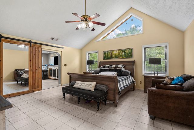 29 Overlook Drive, Seale, AL 36875