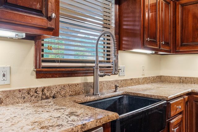 29 Overlook Drive, Seale, AL 36875