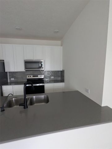 1301 Green Jay Lane, La Marque, TX 77568