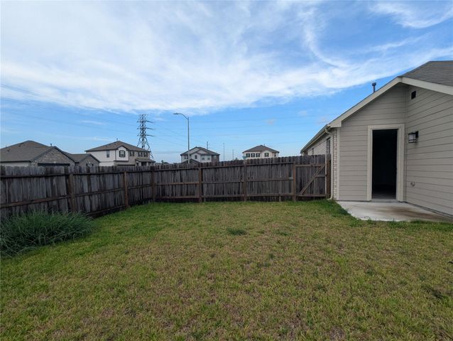 1301 Green Jay Lane, La Marque, TX 77568