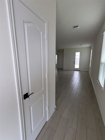 1301 Green Jay Lane, La Marque, TX 77568